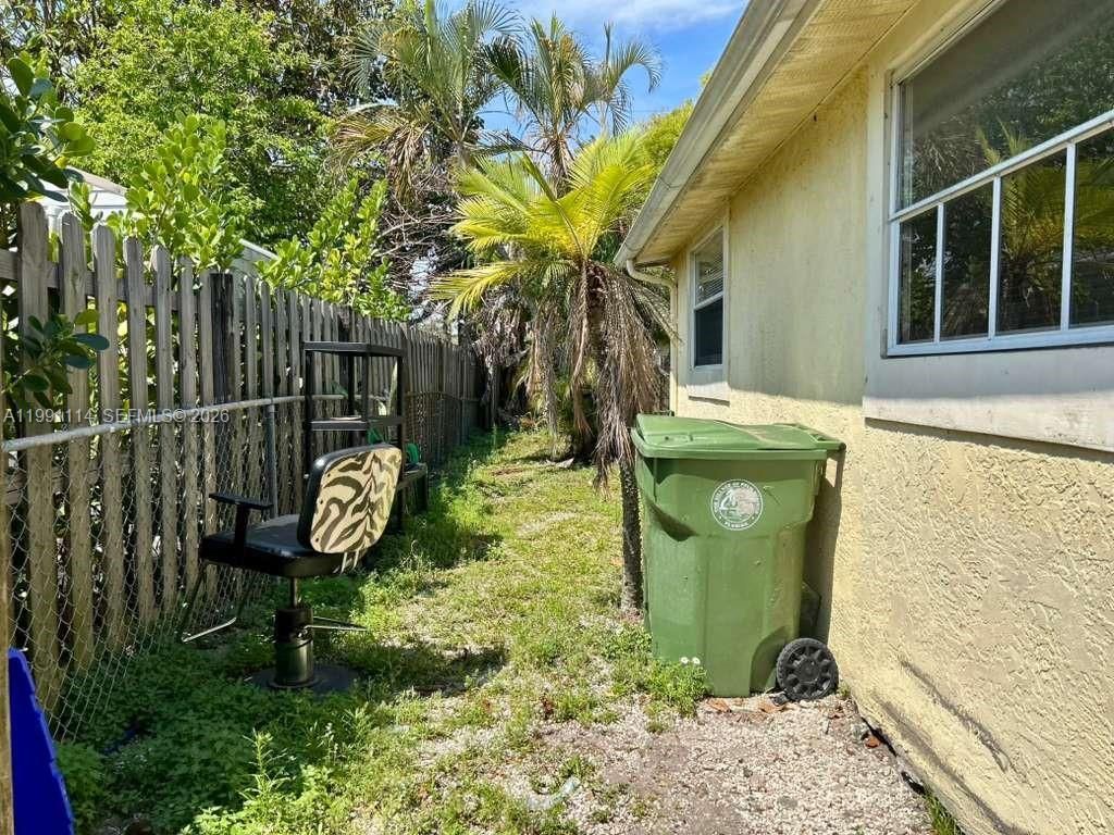 51 Davis Rd, Palm Springs, FL 33461 Photo