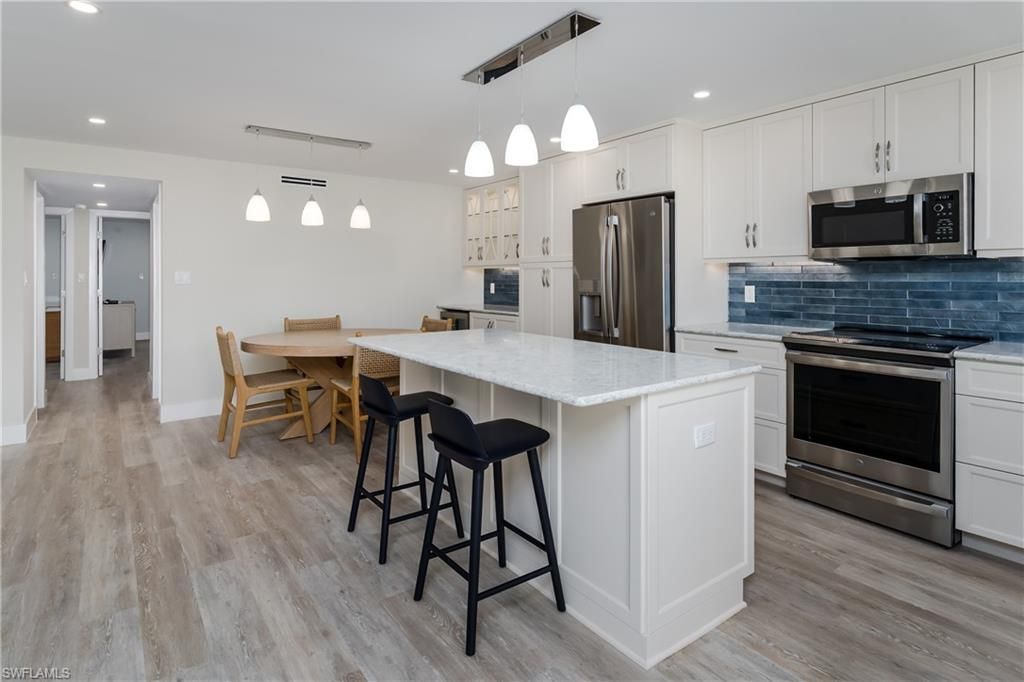 3450 Gulf Shore Blvd N, Unit 305, Naples, FL 34103 Photo