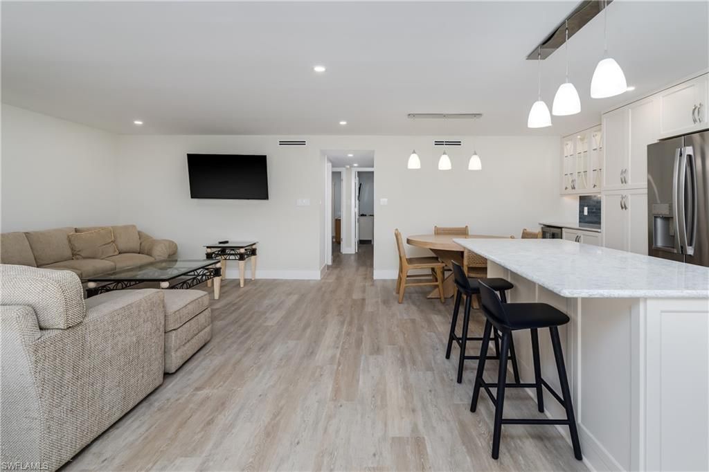 3450 Gulf Shore Blvd N, Unit 305, Naples, FL 34103 Photo