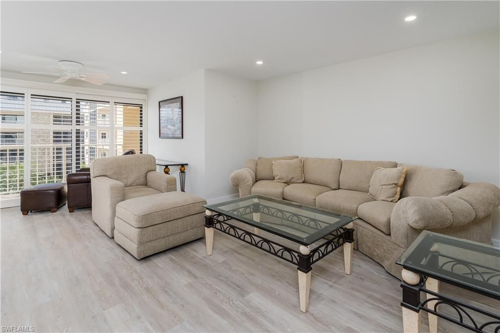 3450 Gulf Shore Blvd N, Unit 305, Naples, FL 34103 Photo