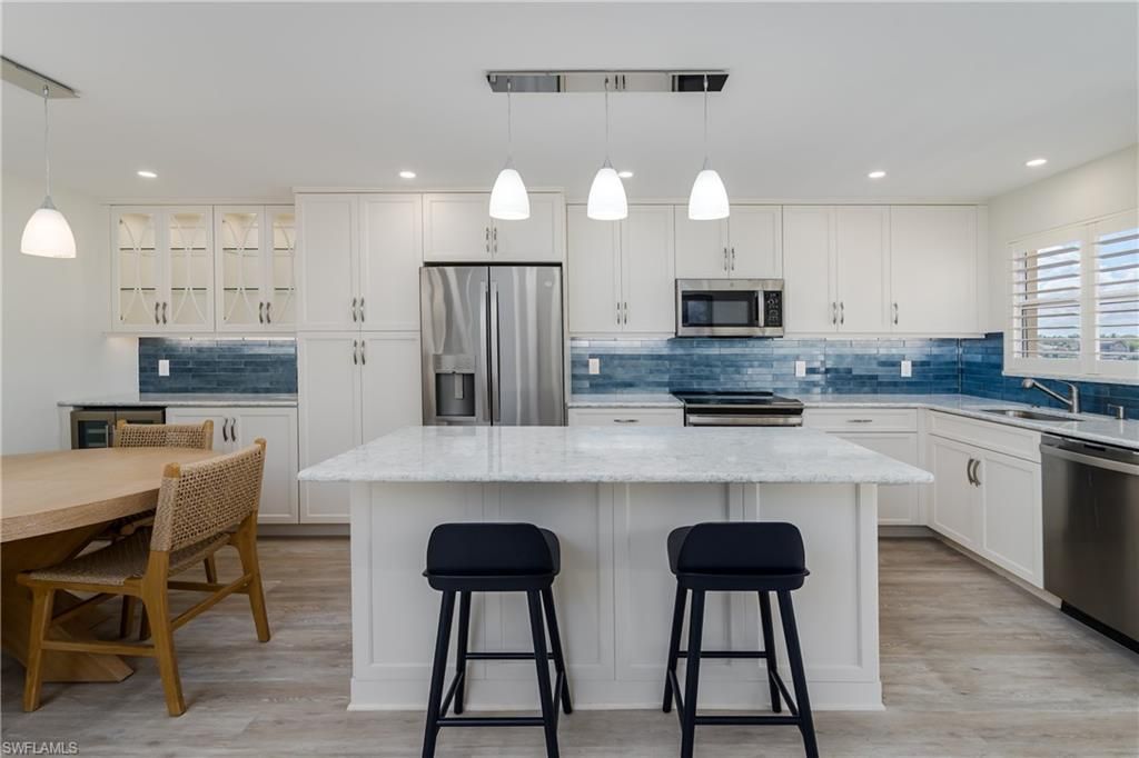 3450 Gulf Shore Blvd N, Unit 305, Naples, FL 34103 Photo