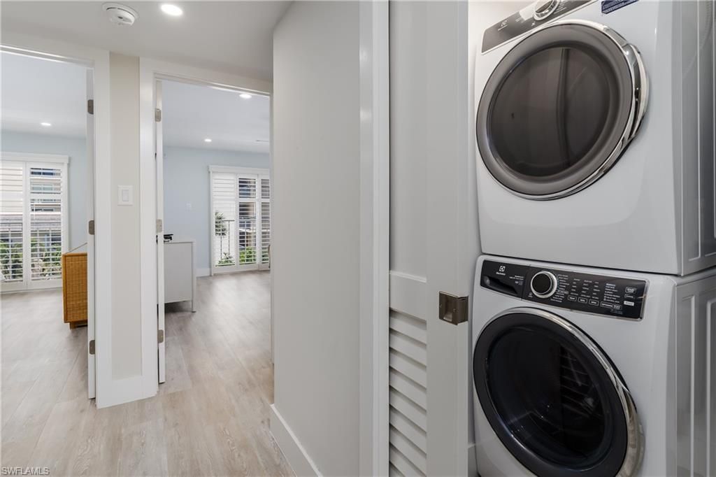 3450 Gulf Shore Blvd N, Unit 305, Naples, FL 34103 Photo