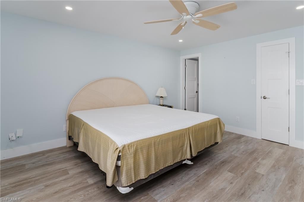 3450 Gulf Shore Blvd N, Unit 305, Naples, FL 34103 Photo