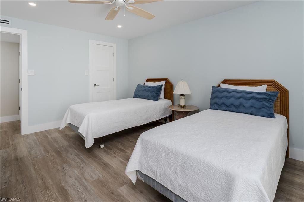 3450 Gulf Shore Blvd N, Unit 305, Naples, FL 34103 Photo