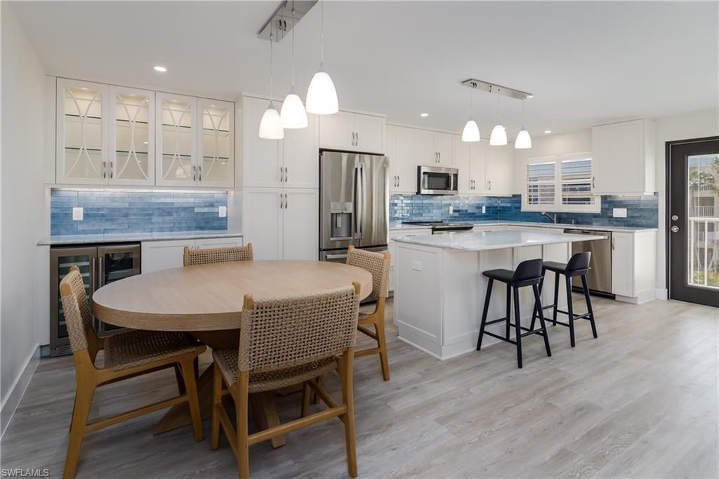 3450 Gulf Shore Blvd N, Unit 305, Naples, FL 34103 Photo