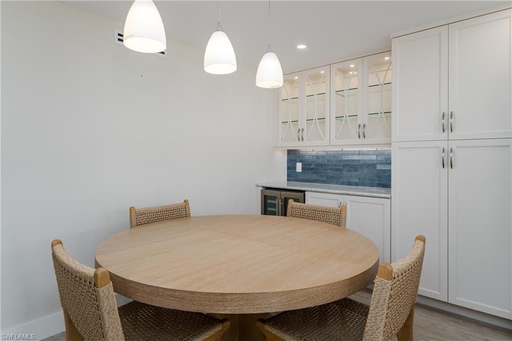 3450 Gulf Shore Blvd N, Unit 305, Naples, FL 34103 Photo