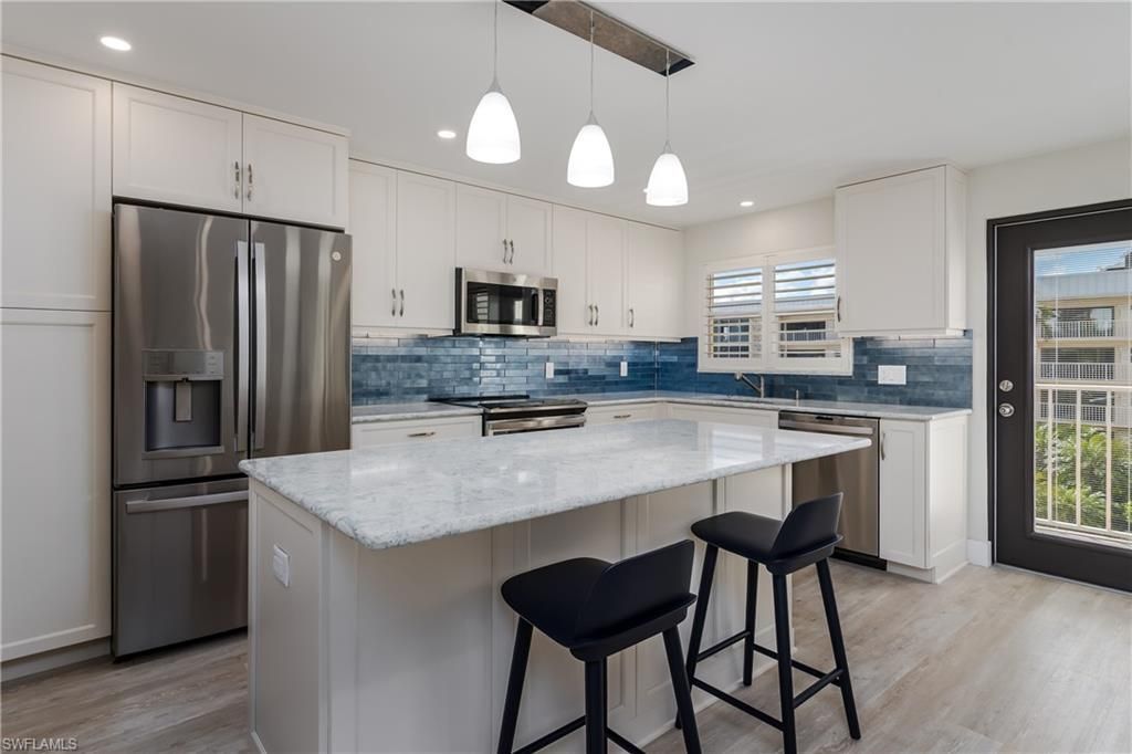 3450 Gulf Shore Blvd N, Unit 305, Naples, FL 34103 Photo