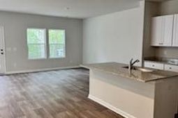 210 Barnwood Lane photo 4