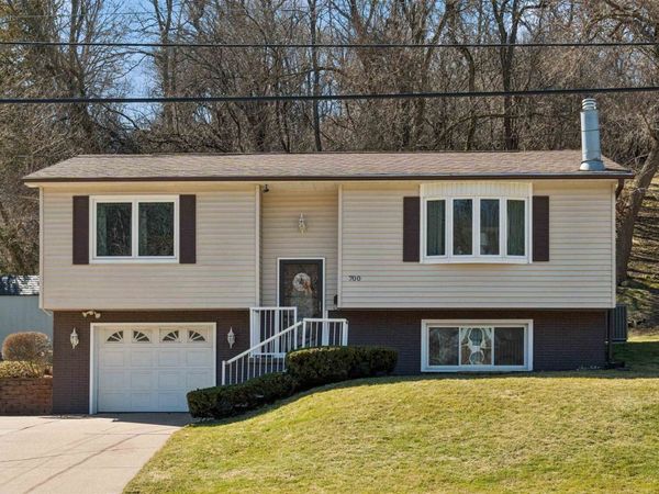 700 Kaufmann Avenue, Dubuque, IA 52001