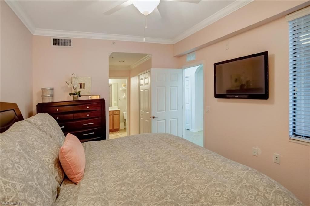 9731 Acqua Ct, Unit 523, Naples, FL 34113 Photo