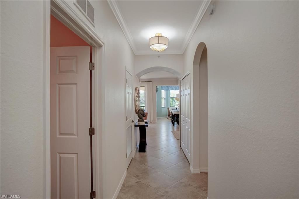 9731 Acqua Ct, Unit 523, Naples, FL 34113 Photo