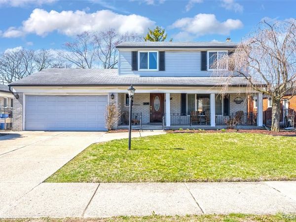 29243 Lloyd Drive, Warren, MI 48092