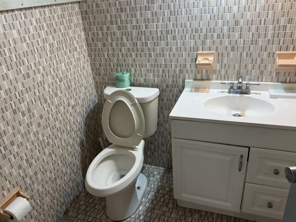 2909 S Ocean Boulevard, Unit 6a, Highland Beach, FL 33487 Photo