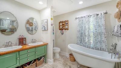 3793 Gocio Road, Sarasota, FL 34235 Photo