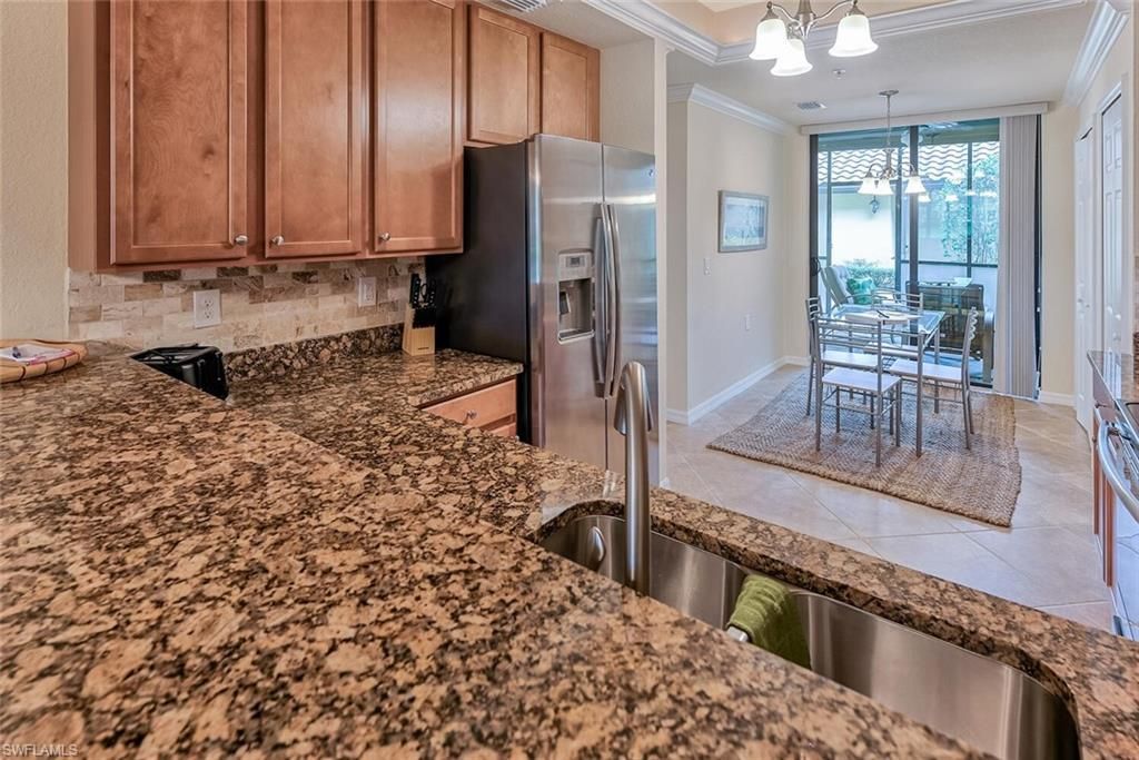 9528 Avellino Way, Unit 2515, Naples, FL 34113 Photo