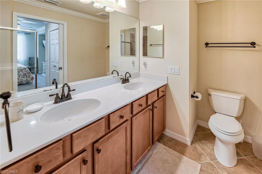 9528 Avellino Way, Unit 2515, Naples, FL 34113 Photo