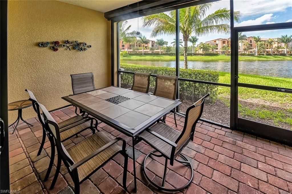 9528 Avellino Way, Unit 2515, Naples, FL 34113 Photo