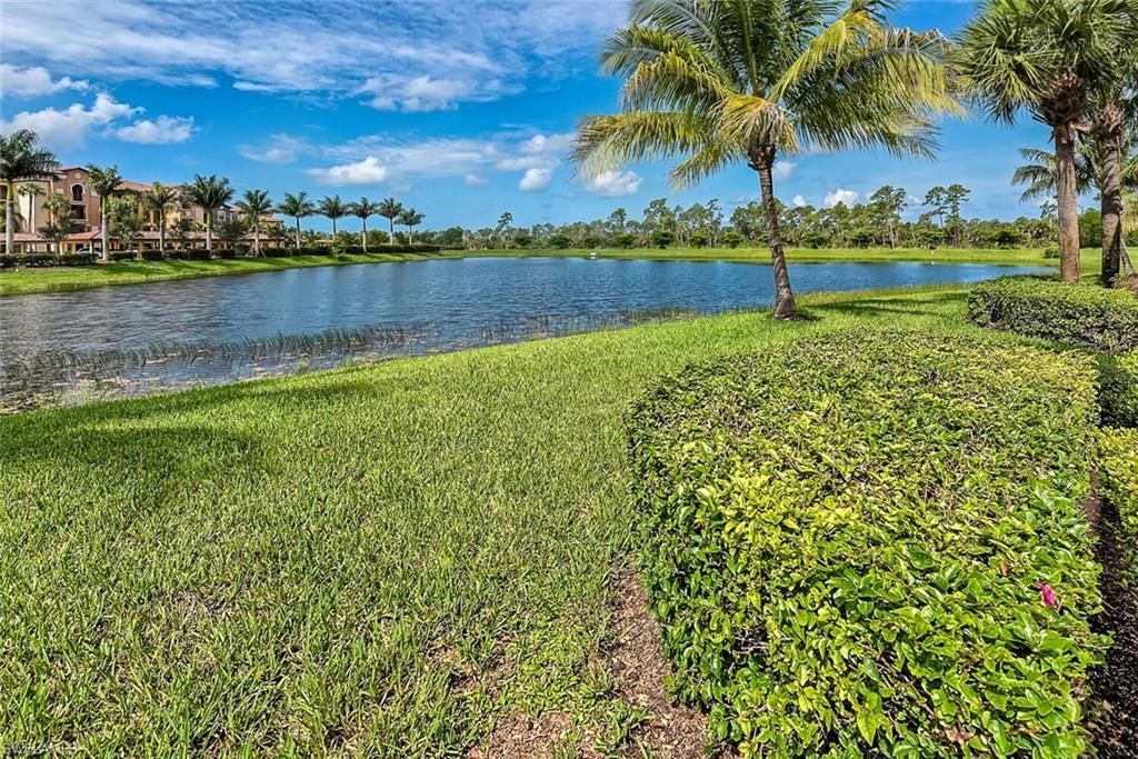 9528 Avellino Way, Unit 2515, Naples, FL 34113 Photo