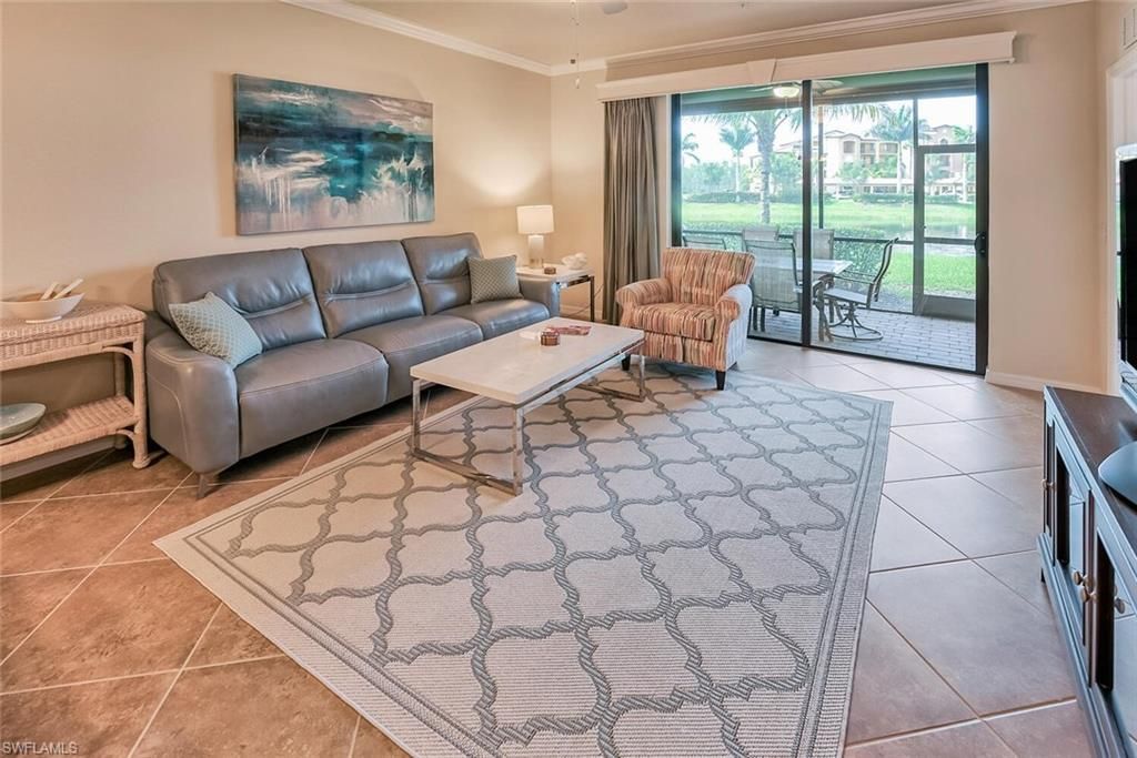 9528 Avellino Way, Unit 2515, Naples, FL 34113 Photo
