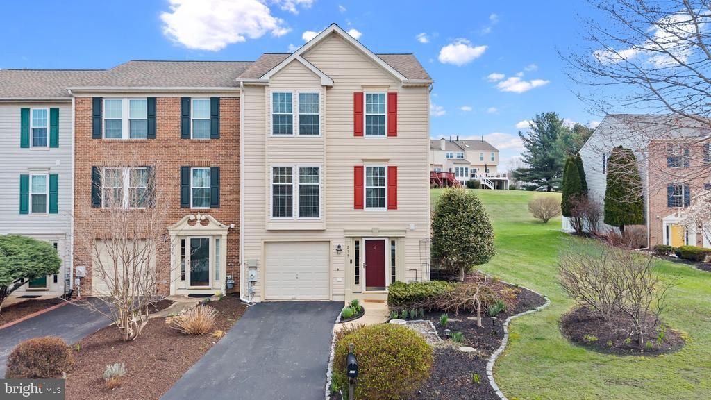 255 Sloan Court, Wilmington, DE 19808 Main Photo