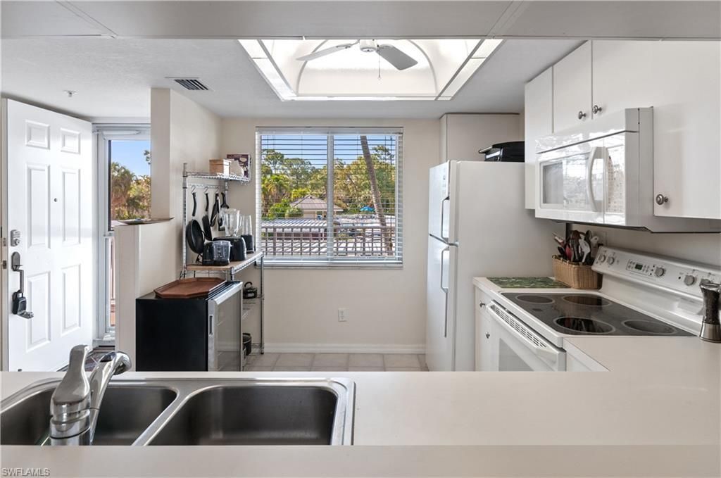 20111 Ian Ct , Unit 204, Estero, FL 33928 Photo