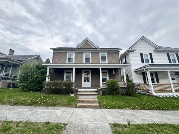 305 E Chestnut ST , Covington, VA 24426
