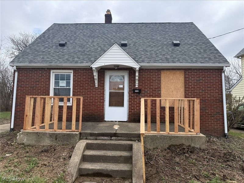 230 Arlington Avenue SW, Canton, OH 44706 Photo 1