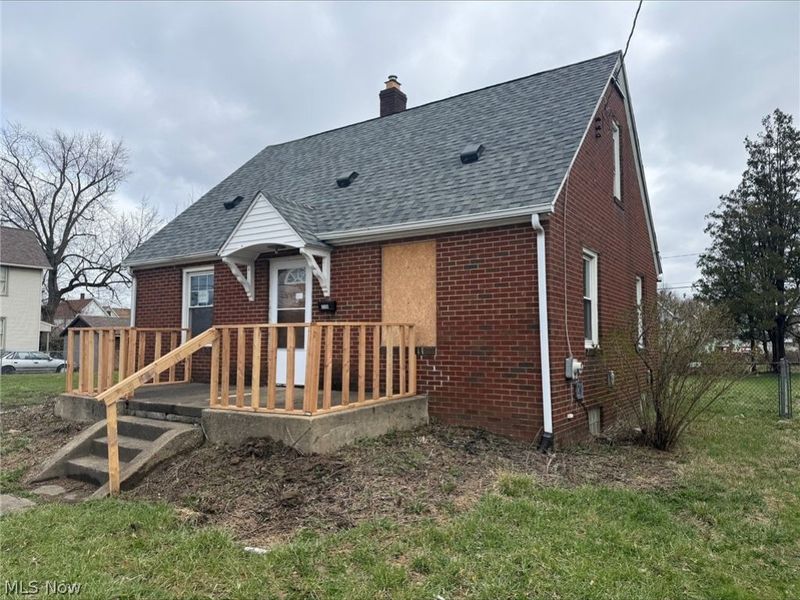 230 Arlington Avenue SW, Canton, OH 44706 Photo 2