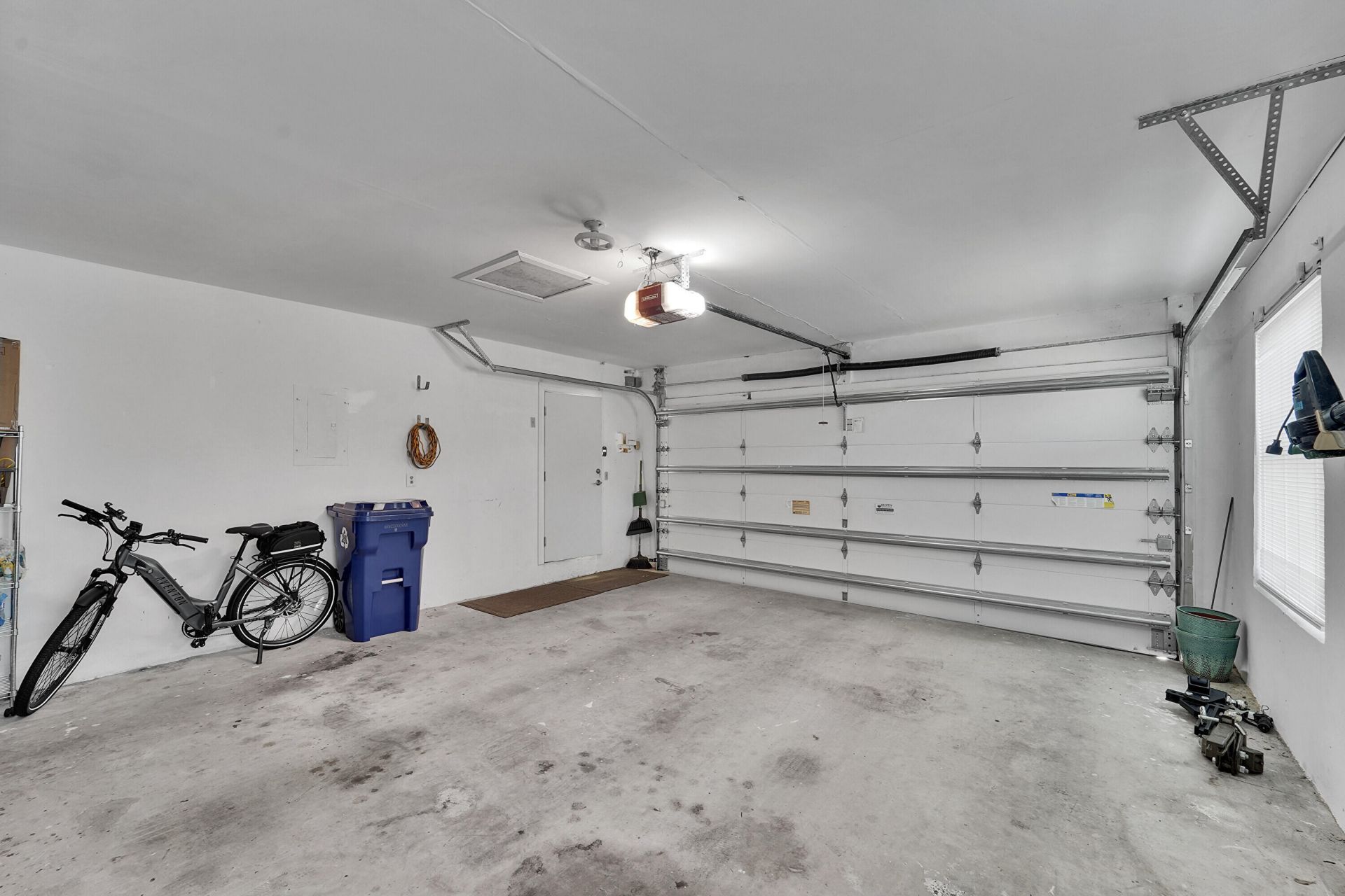 2133 NW 116th Terrace, Coral Springs, FL 33071 Photo