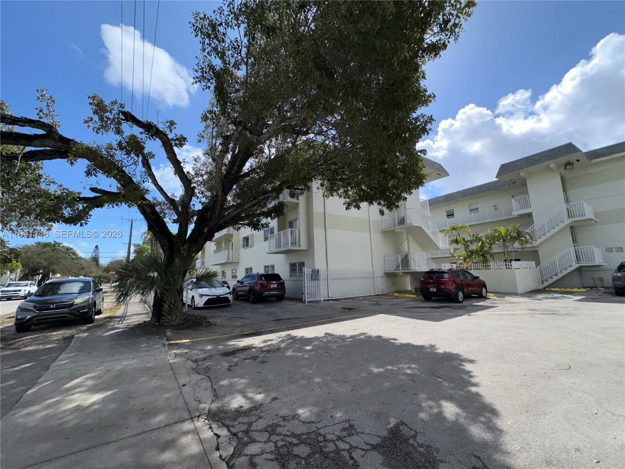 12890 NE 8th Ave , Unit 107, North Miami, FL 33161 Photo