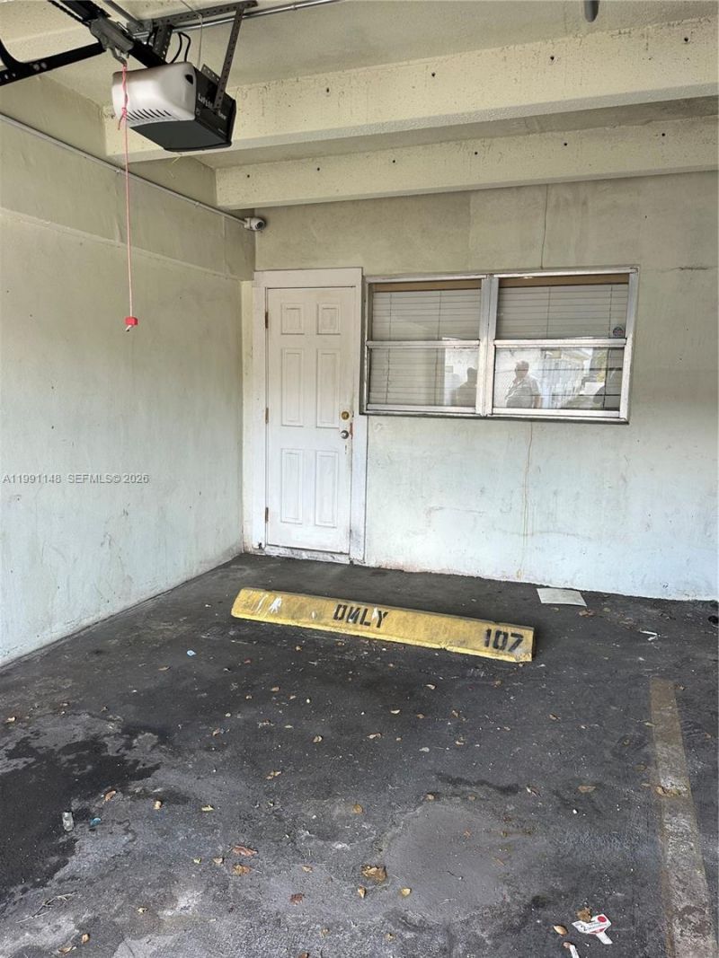 12890 NE 8th Ave , Unit 107, North Miami, FL 33161 Photo