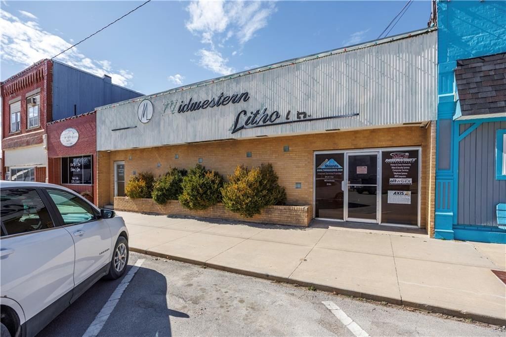 321 N 6th Street, Fredonia, KS 66736 Main Photo