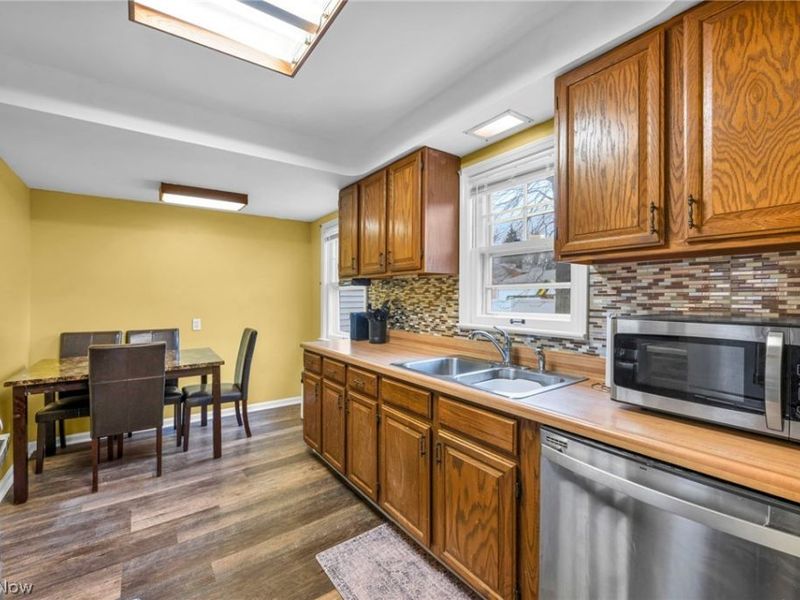 25400 Glenbrook Boulevard, Euclid, OH 44117 Photo 13