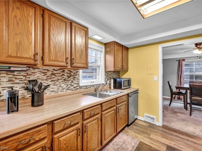 25400 Glenbrook Boulevard, Euclid, OH 44117 Photo 16