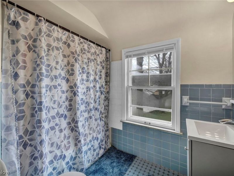 25400 Glenbrook Boulevard, Euclid, OH 44117 Photo 27