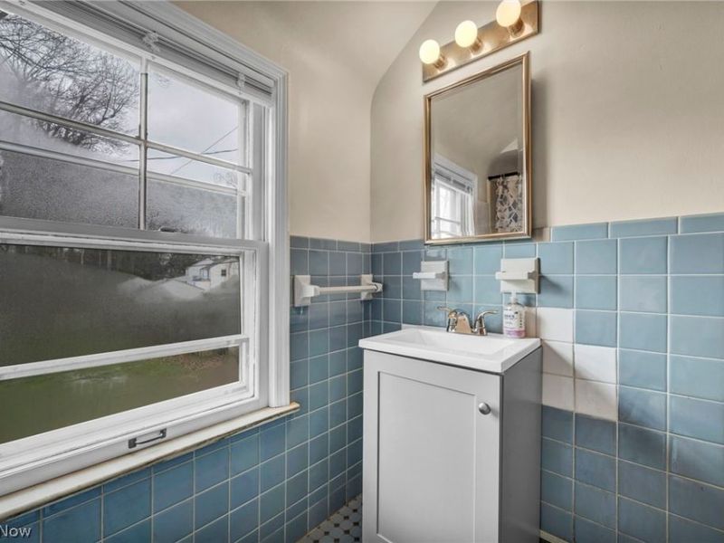 25400 Glenbrook Boulevard, Euclid, OH 44117 Photo 28