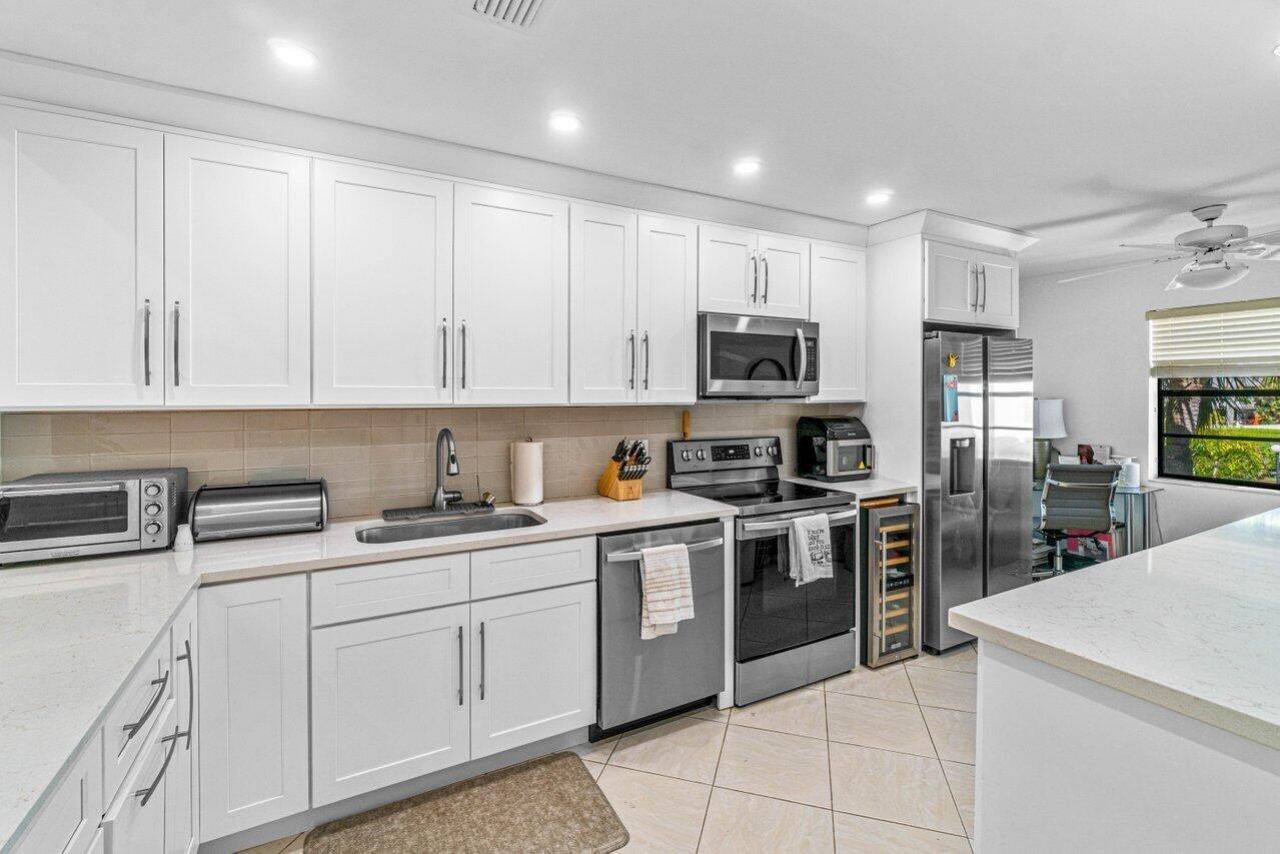 61 Eastgate Drive, Unit D, Boynton Beach, FL 33436 Photo