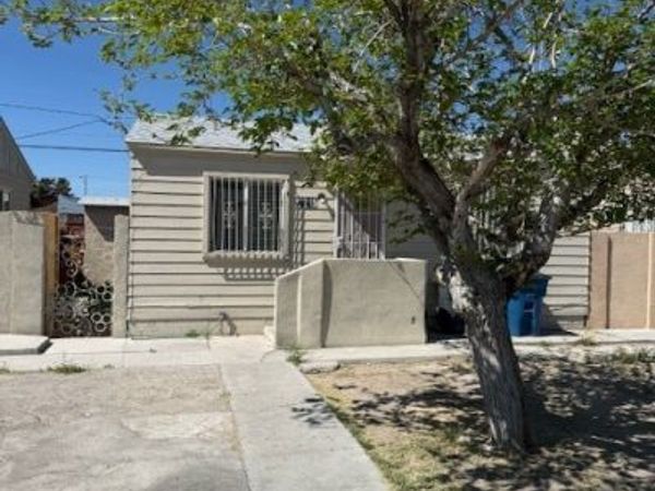 2215 Daley Street , North Las Vegas, NV 89030