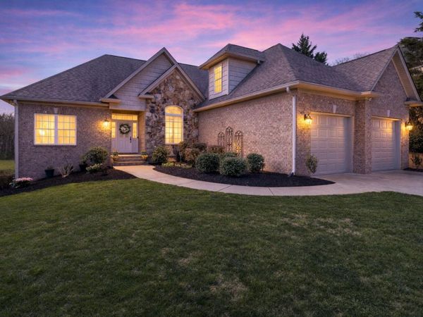 9676 Pecan Springs Circle, Chattanooga, TN 37421