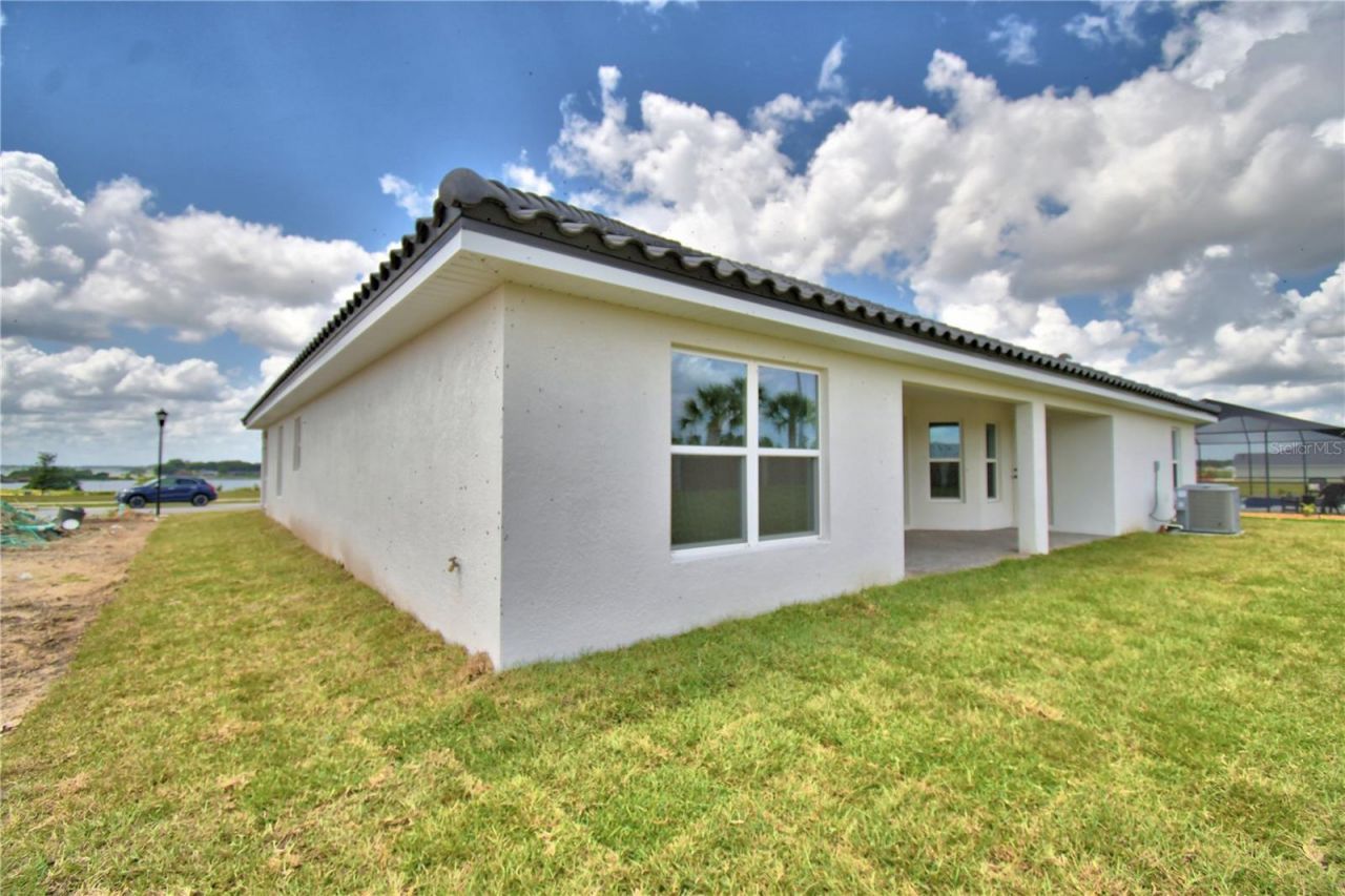 5250 Tennessee Ridge Court, Auburndale, FL 33823 Photo
