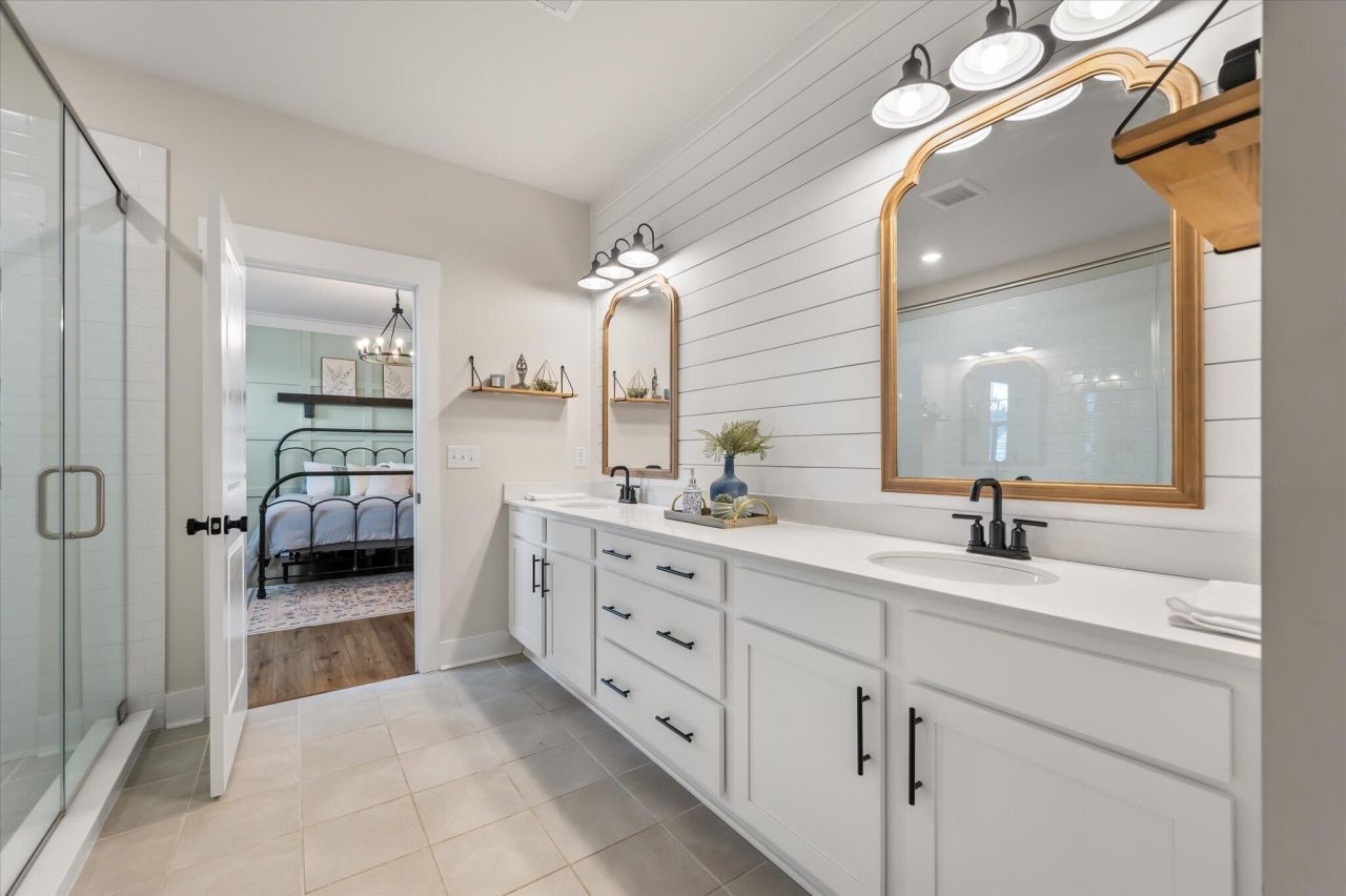 619 Blueway Avenue Photo 24