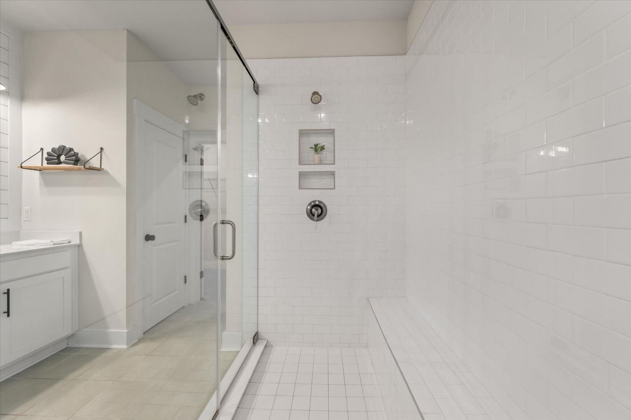 619 Blueway Avenue Photo 25