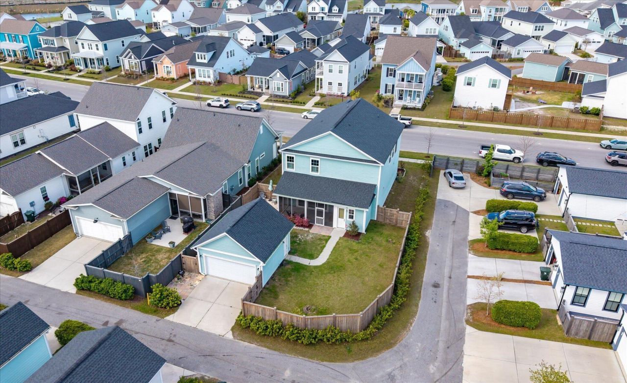 619 Blueway Avenue Photo 34