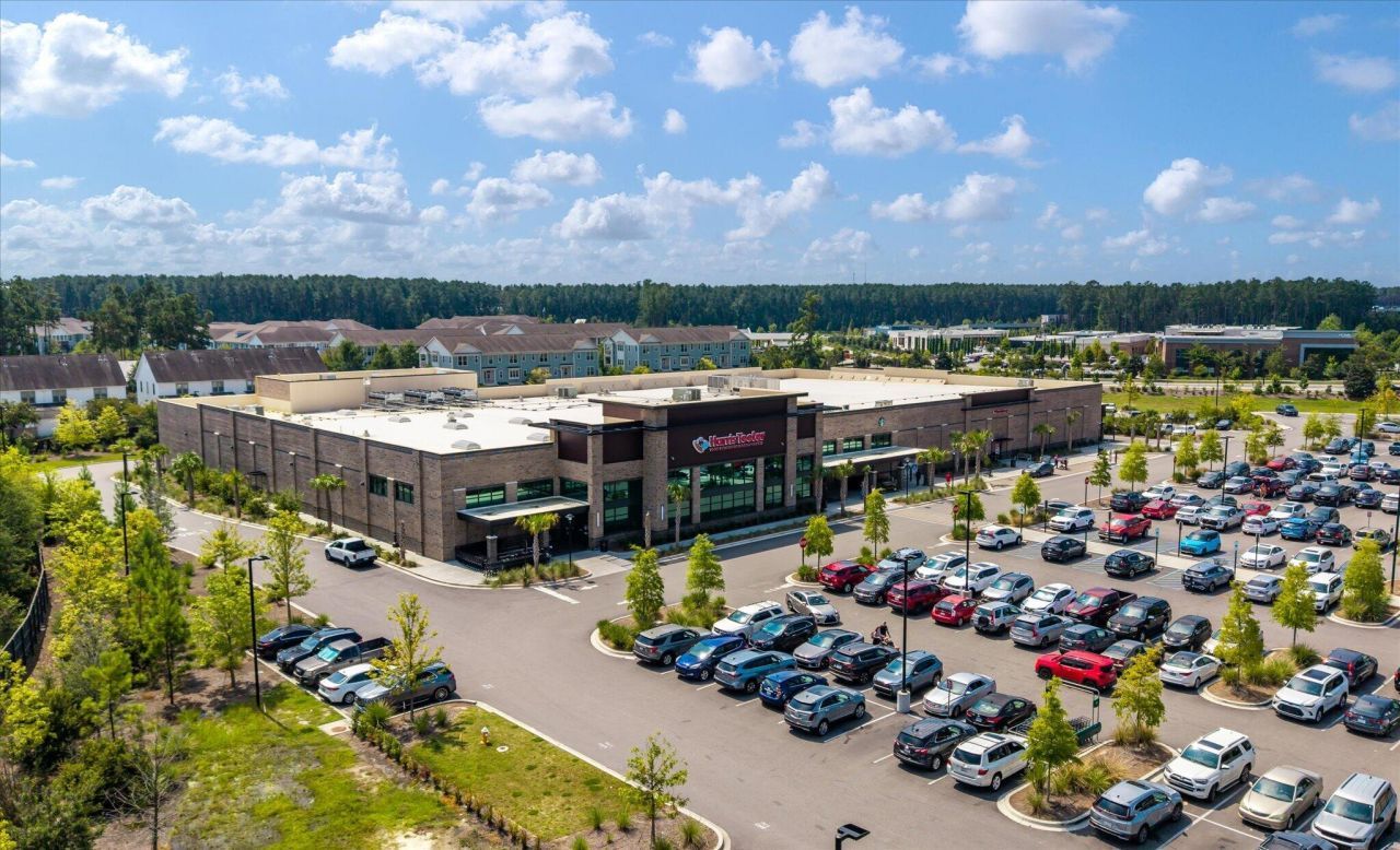 619 Blueway Avenue Photo 37