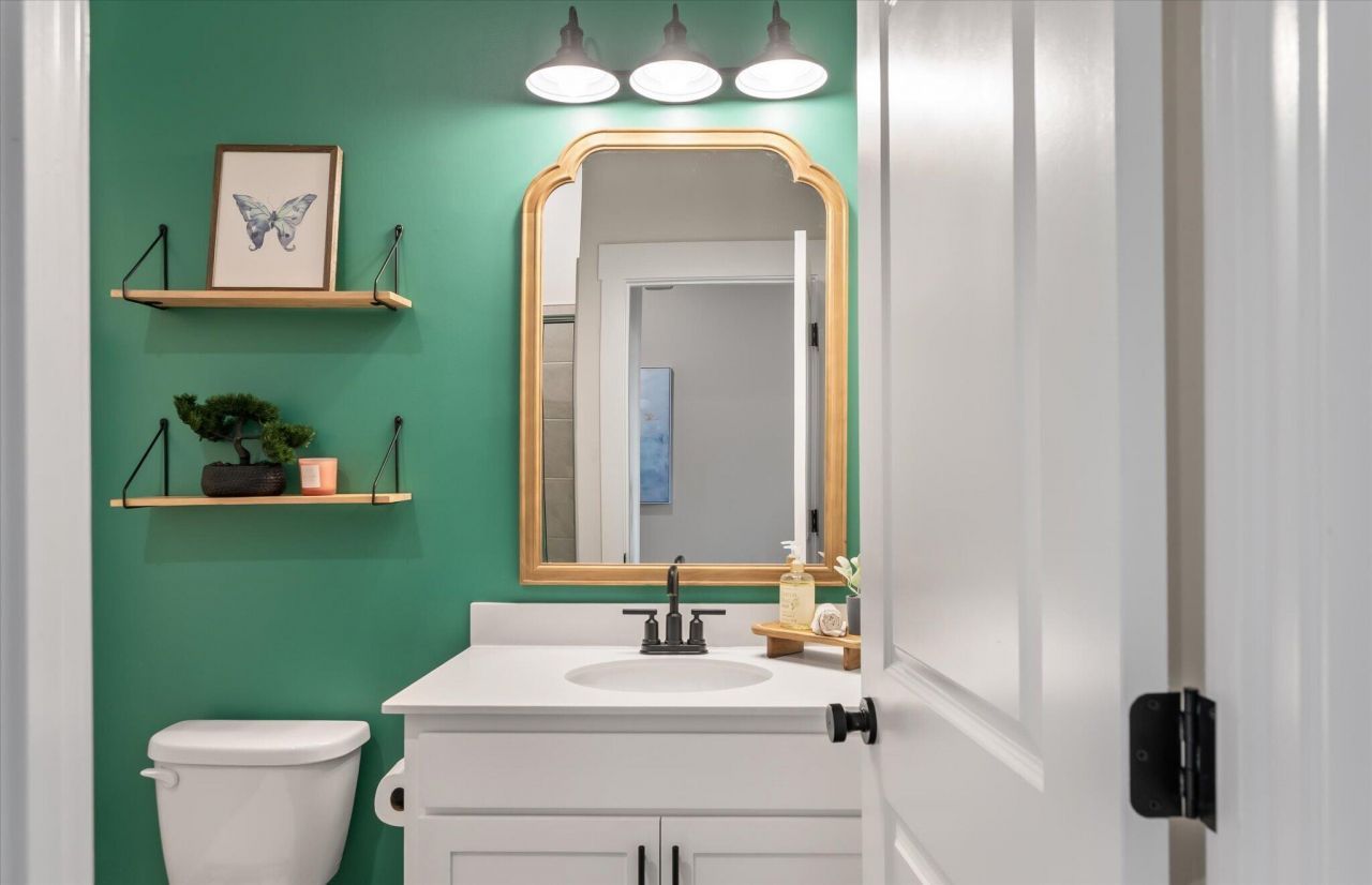 619 Blueway Avenue Photo 9