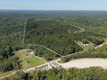 9999 Hwy 1036 , Beattyville, KY 41311