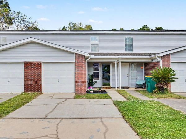 1823 Pointed Leaf Lane, Fort Walton Beach, FL 32547