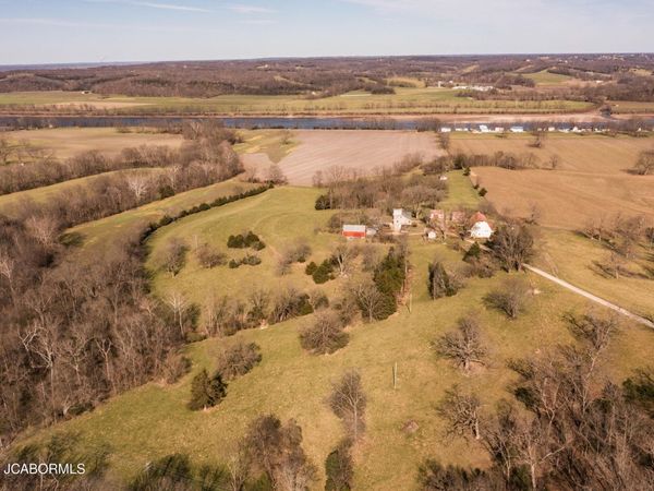 9145 STAGE COACH ROAD, Jefferson City, MO 65101