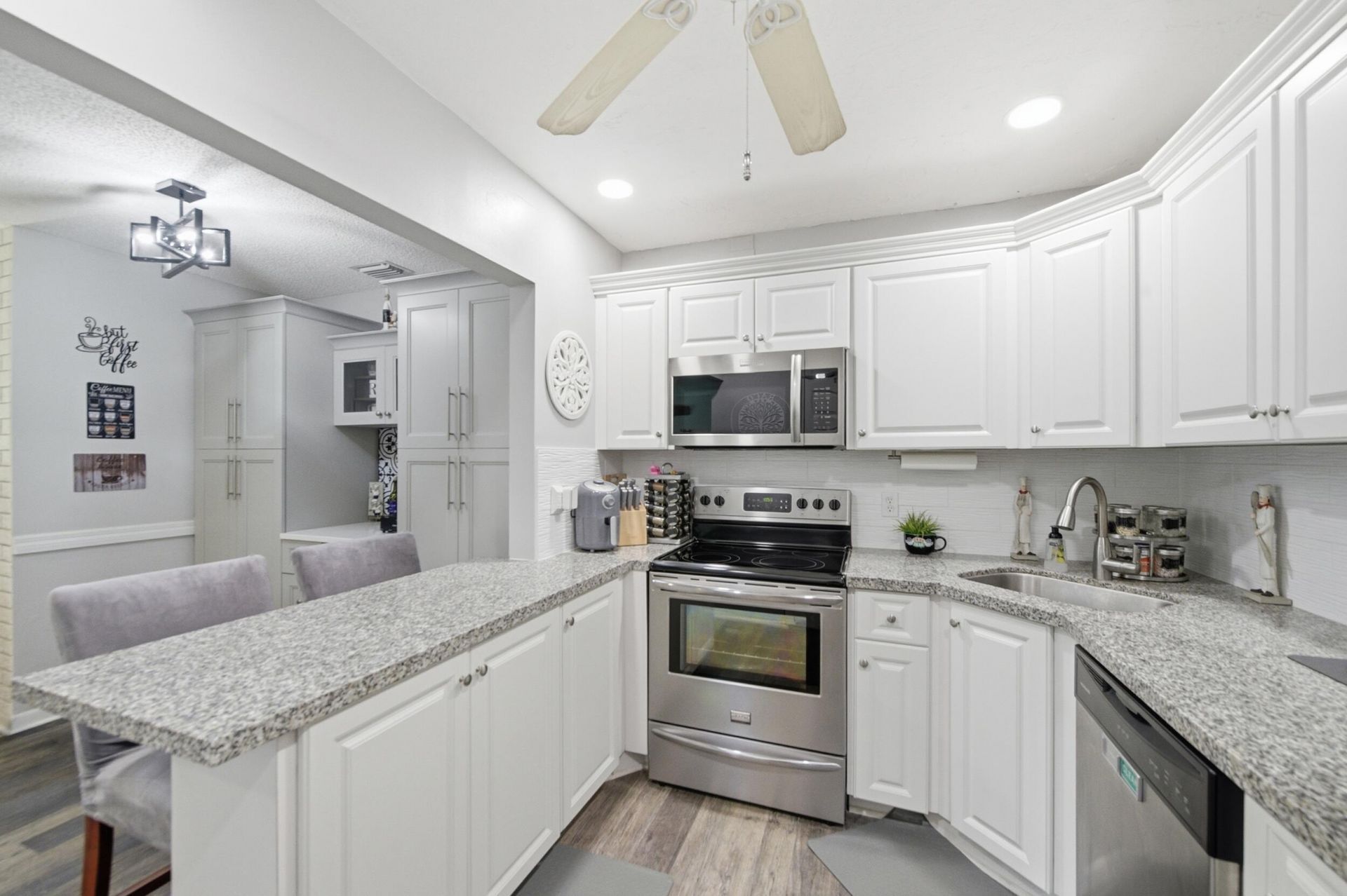 5883 La Paseos Drive, Unit D-2, Greenacres, FL 33463 Photo