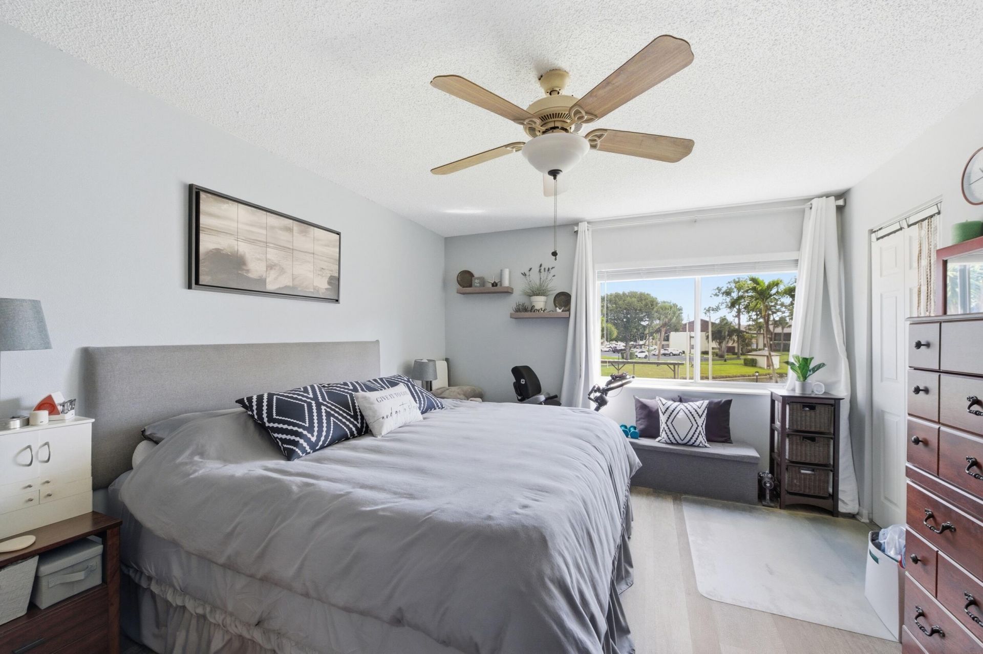 5883 La Paseos Drive, Unit D-2, Greenacres, FL 33463 Photo